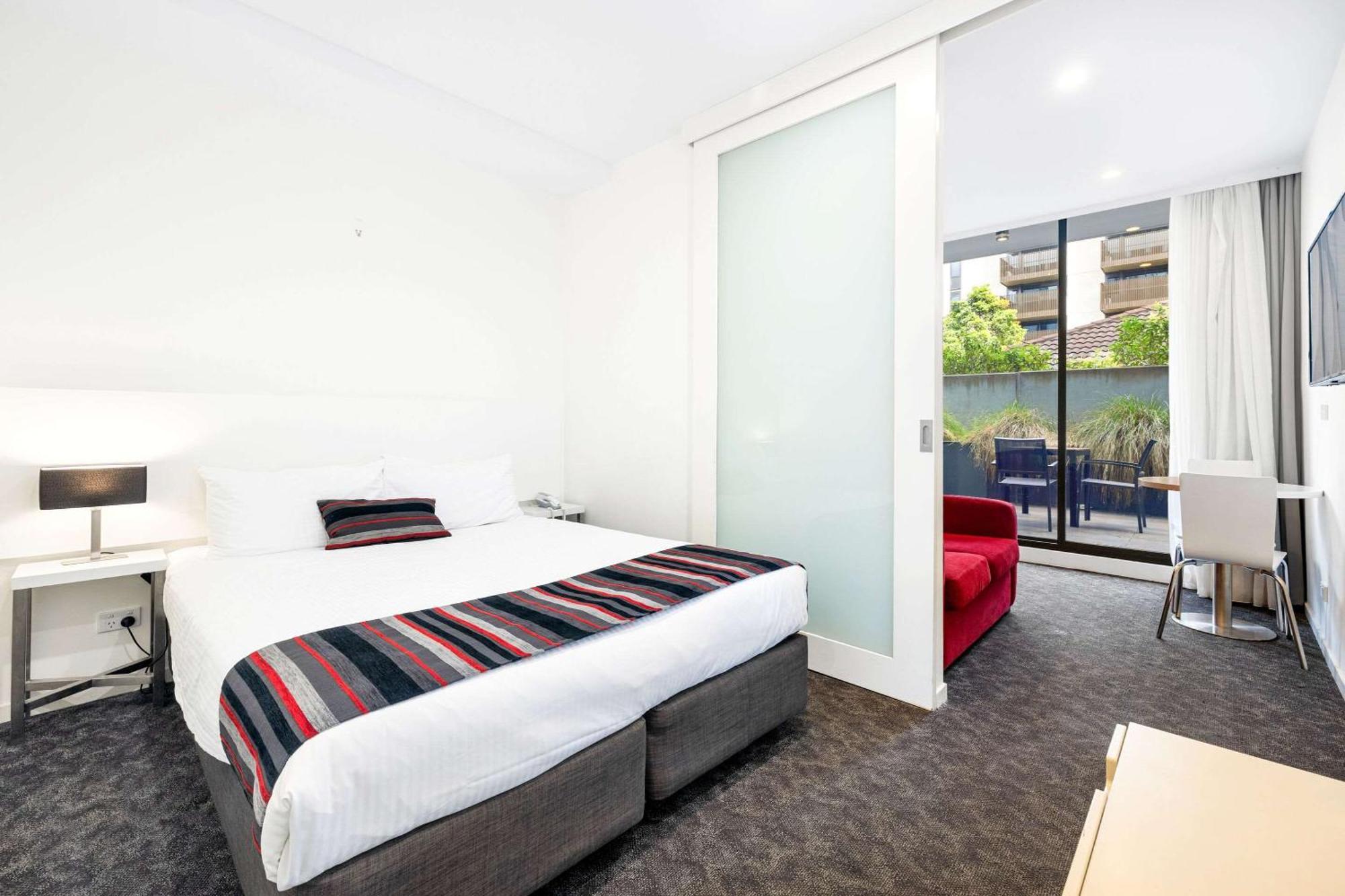 Comfort Apartments Box Hill Exterior photo