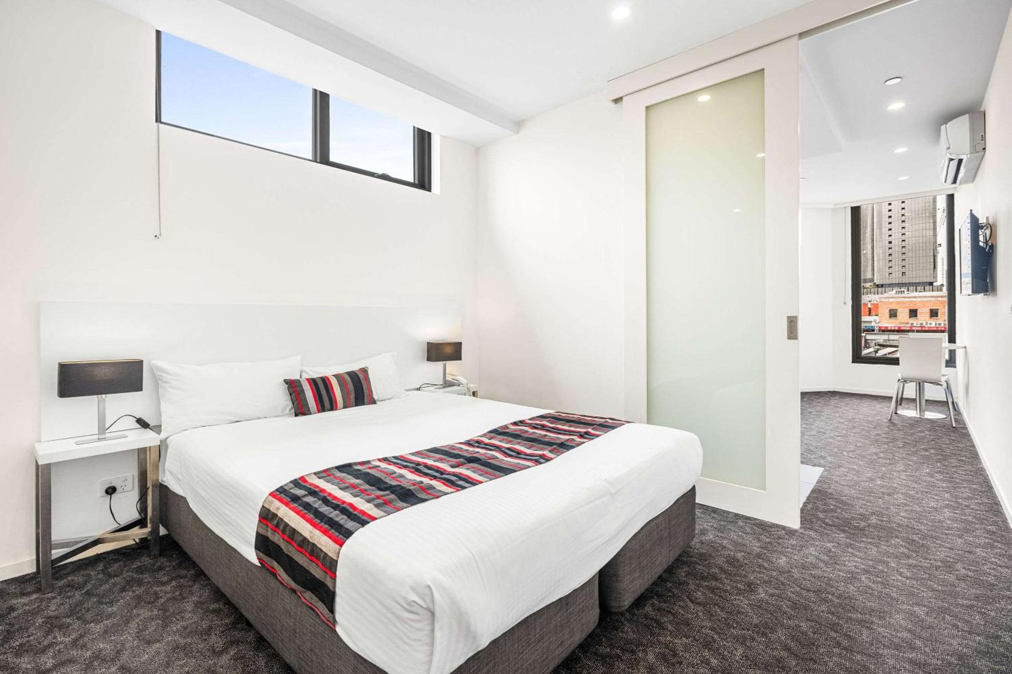 Comfort Apartments Box Hill Exterior photo