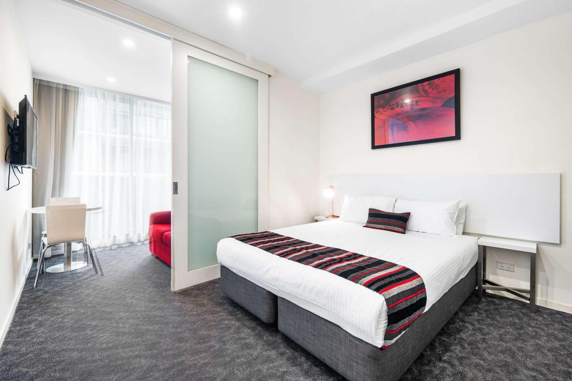 Comfort Apartments Box Hill Exterior photo