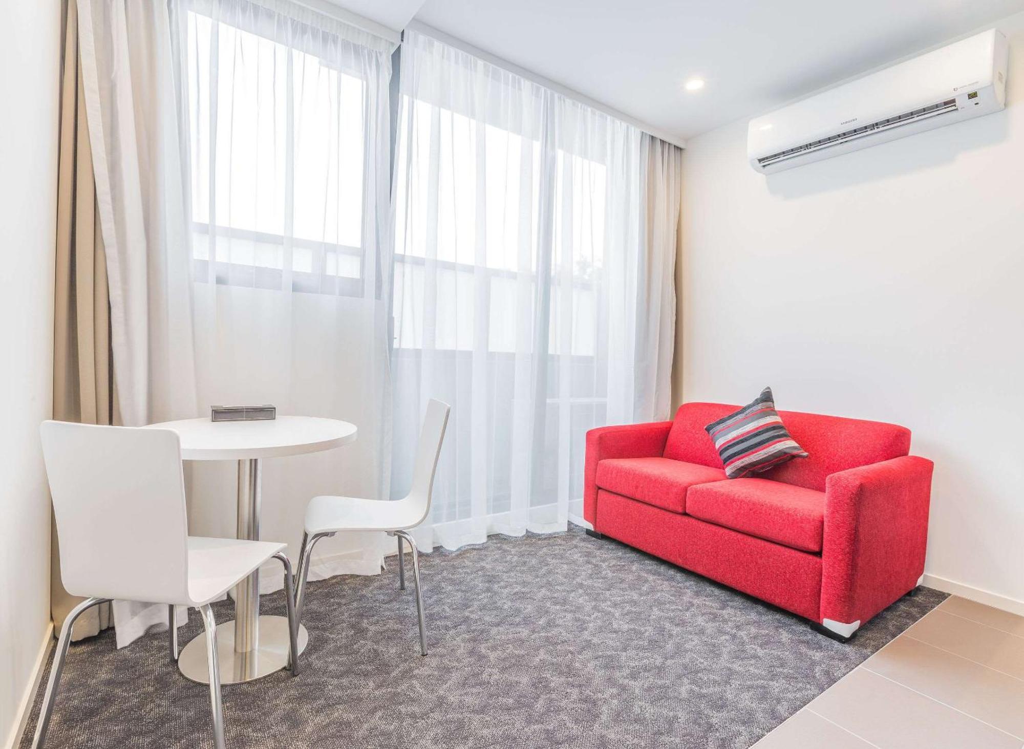 Comfort Apartments Box Hill Exterior photo