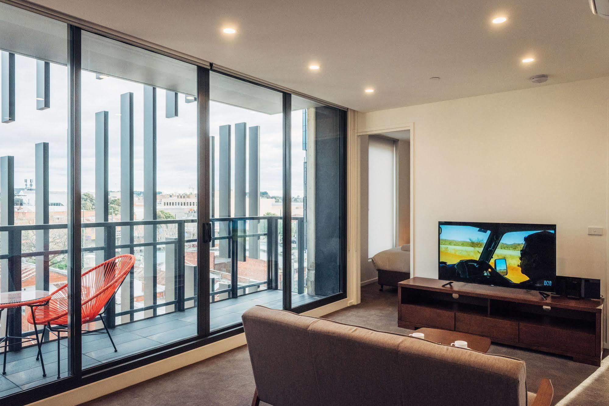 Comfort Apartments Box Hill Exterior photo